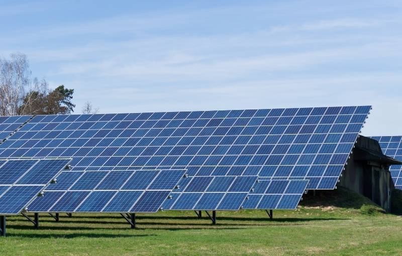 mantenimiento plantas fotovoltaicas, mantenimiento plantas solares, cuidado de plantas solares